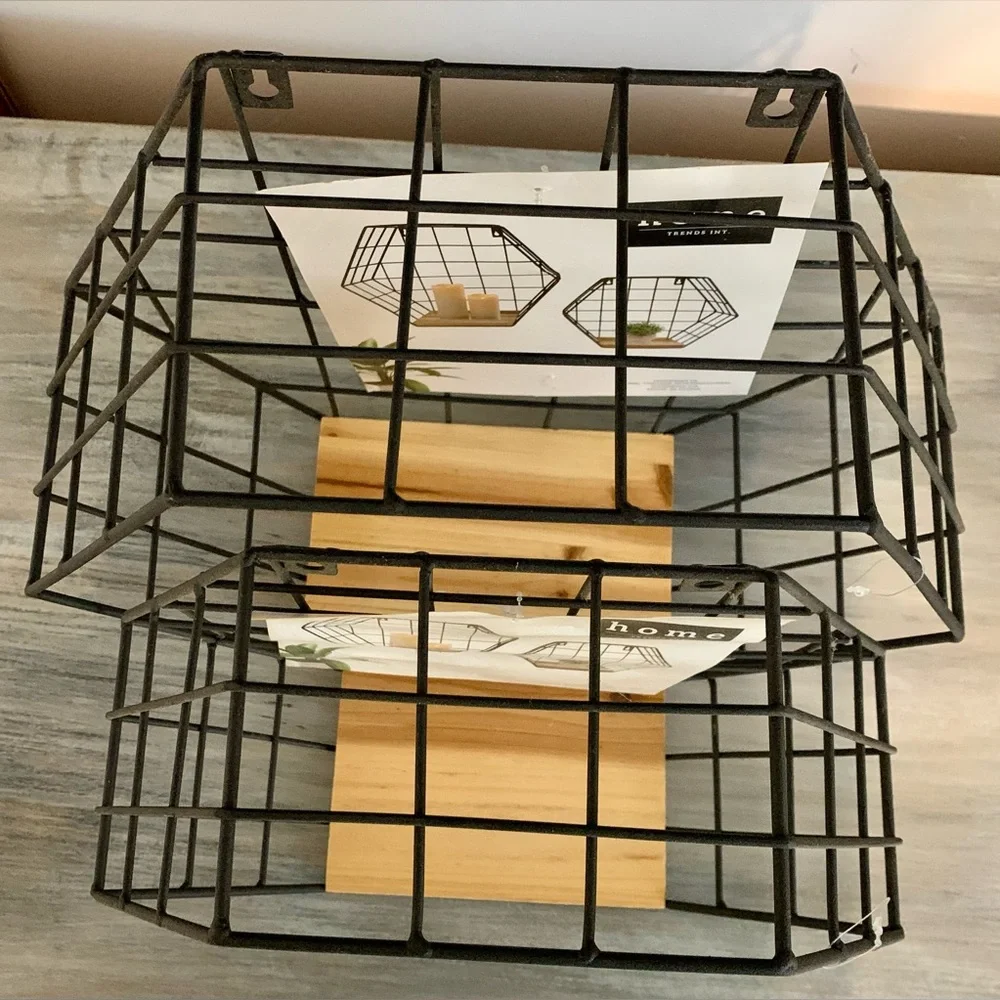 floating shelves Industrial style Black Metal Wall Shelf steampunk Geometric